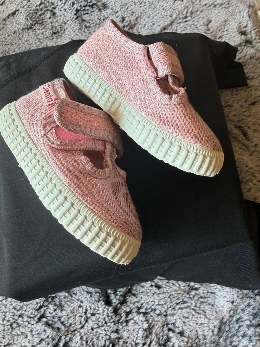 Cienta Pink Knit Mary Jane Baby Walker Shoes NWOT (comes in box)